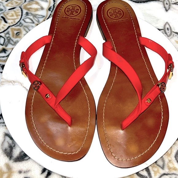 Tory Burch Masaai Red Monogram Flat Thong Patent Saffiano Size 9M final sale - Picture 1 of 11